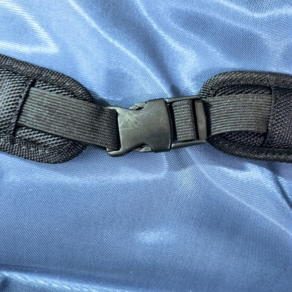 Travelpro Canvas Crossbody Laptop Case Black - Picture 11 of 12